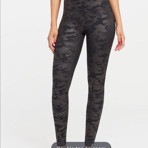 Spanx Black Cameo Faux Leather Leggings